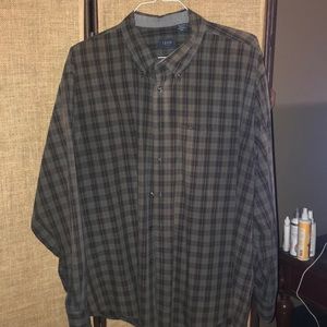 Izod casual button up, gray plaid